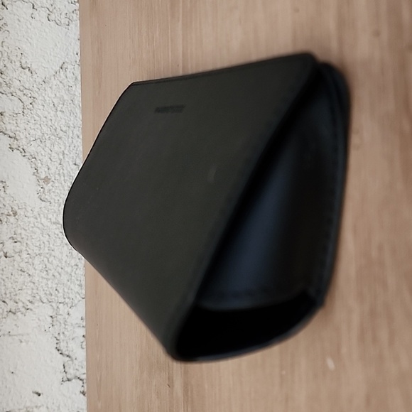 Dolce & Gabbana Black Sunglasses Case With Magnetic Closure - Picture 3 of 8